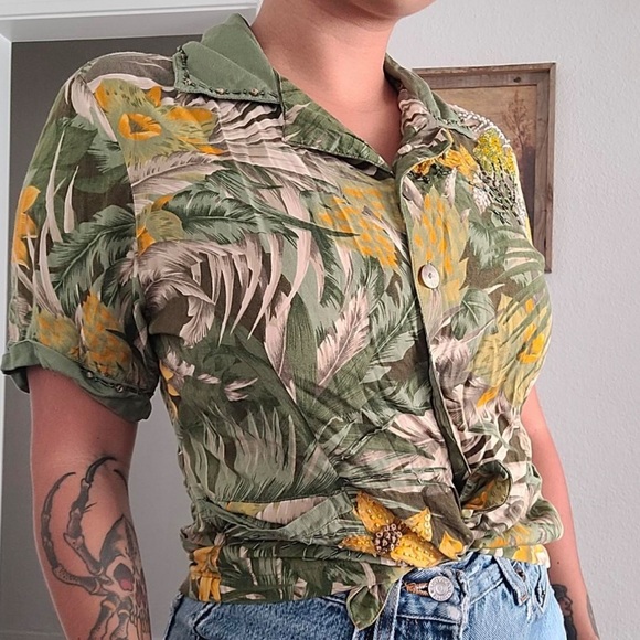 ku de ta Tops - Ku De Ta Vintage Aloha beaded shirt